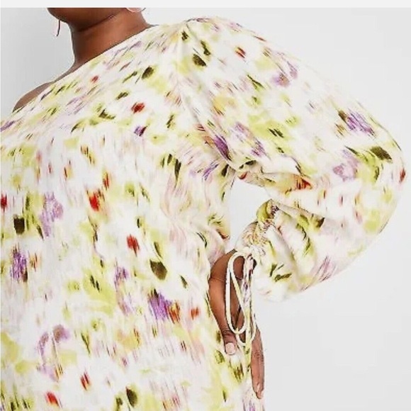 Target Future Collection Floral One shoulder Midi Dress - Picture 4 of 8